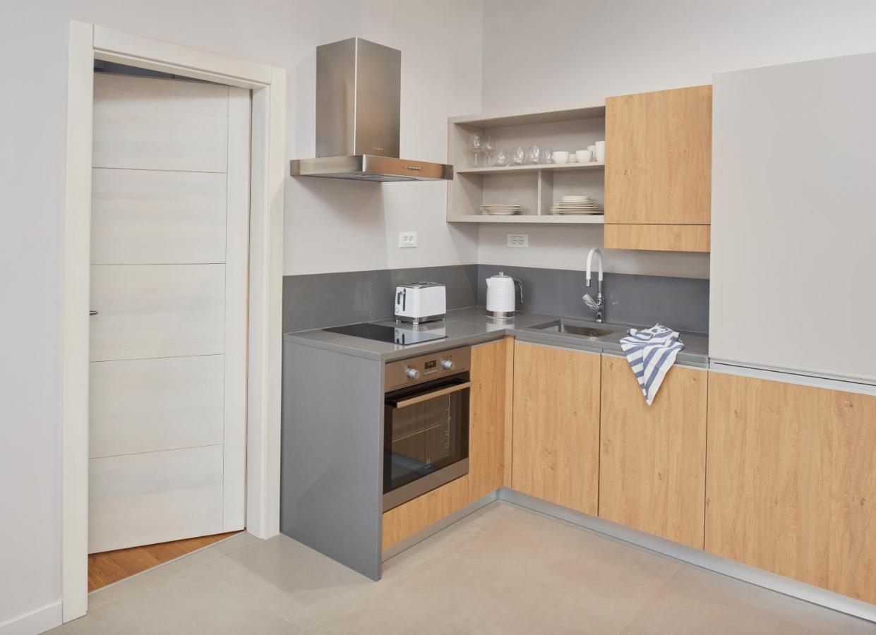 Eol Apartments Split Bagian luar foto